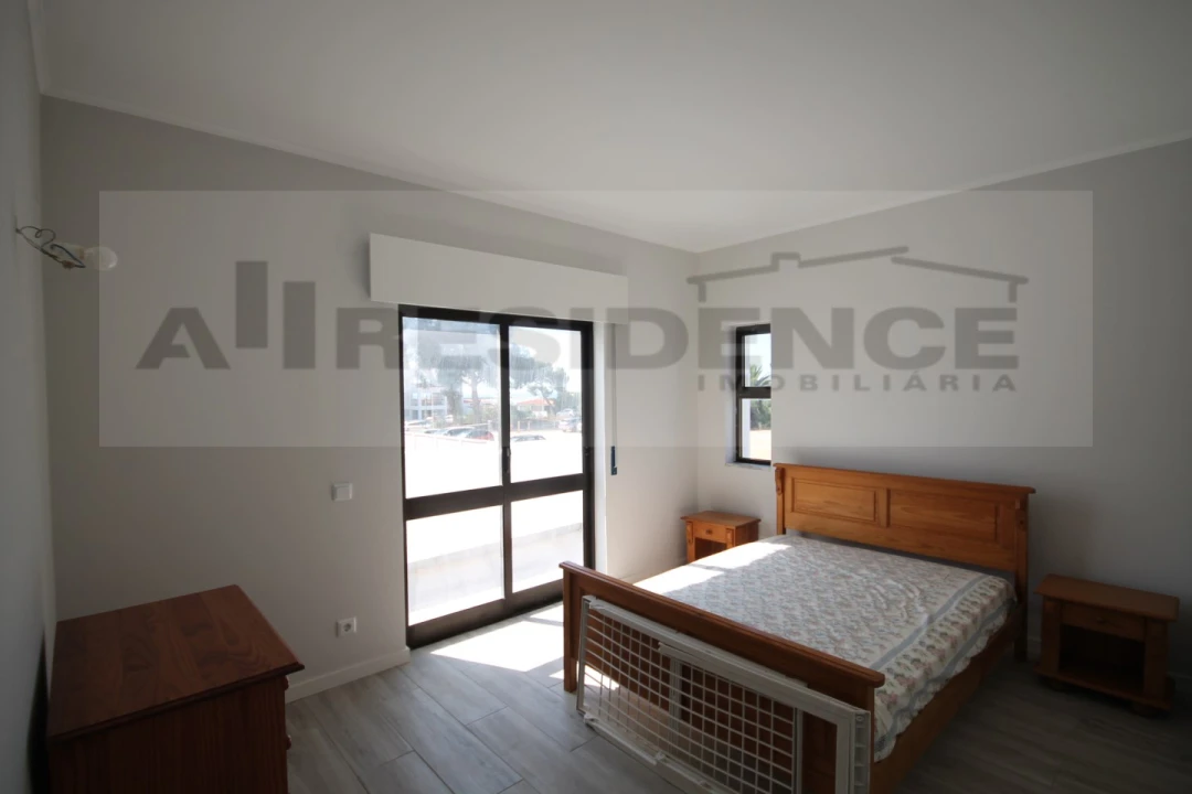 Apartamento T2 para Venda em Albufeira e Olhos de Água Foto 3
