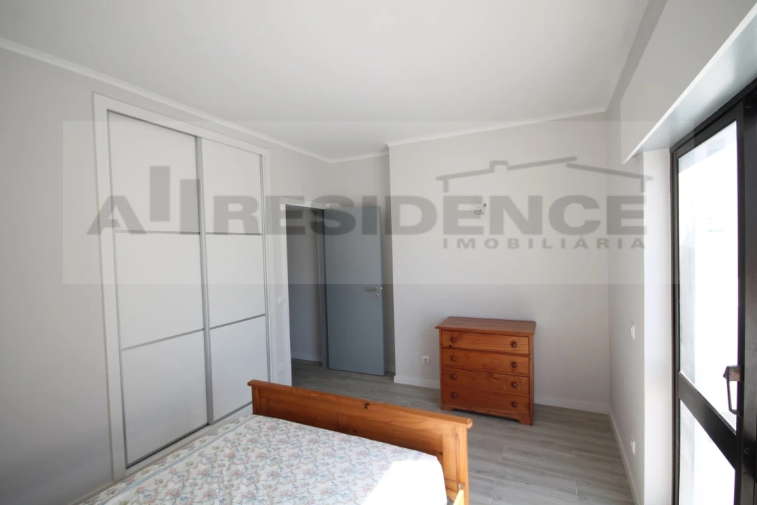Apartamento T2 para Venda em Albufeira e Olhos de Água Foto 18