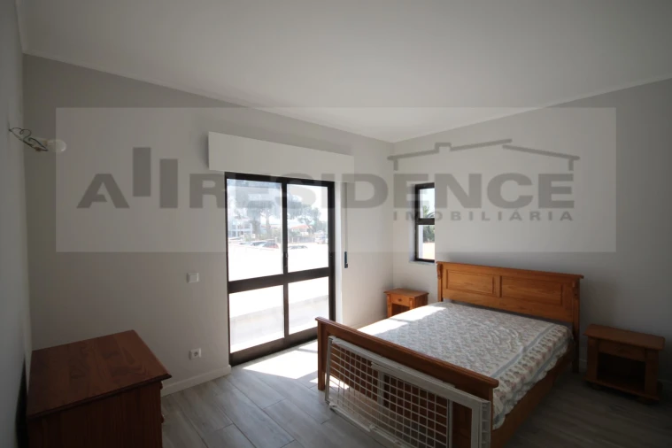 Apartamento T2 para Venda em Albufeira e Olhos de Água Foto 3