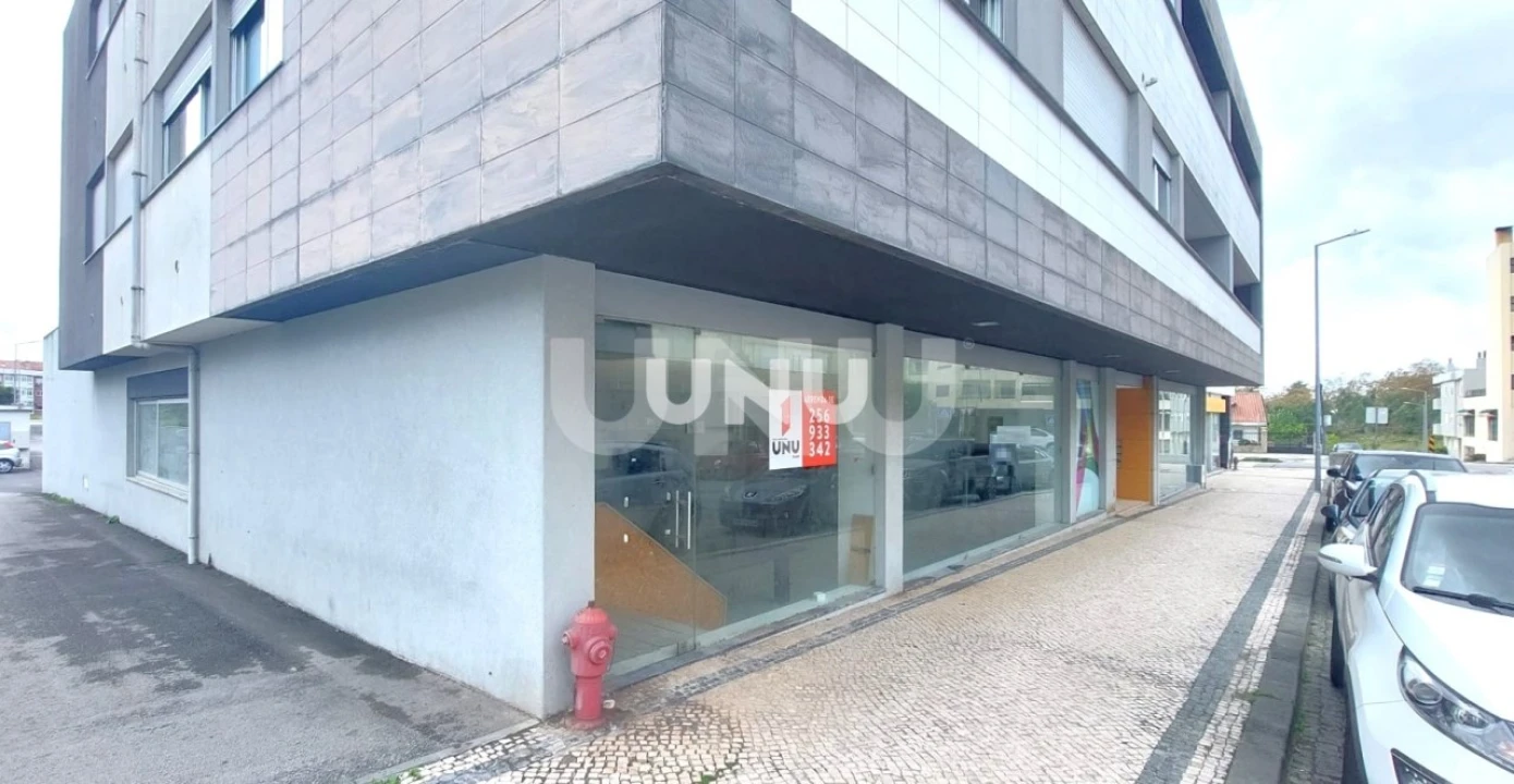 Loja para Arrendamento em Santa Maria da Feira, Travanca, Sanfins e Espargo Foto 1