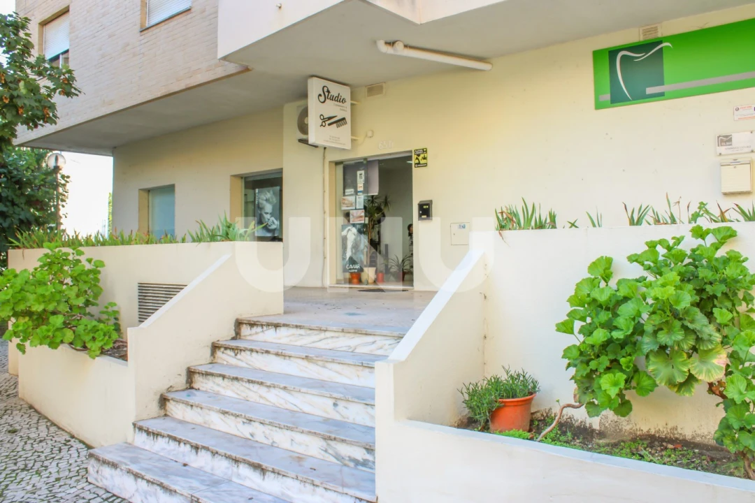 Loja para Venda em Carregado e Cadafais Foto 2