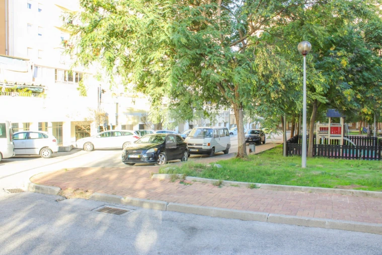 Loja para Venda em Carregado e Cadafais Foto 5