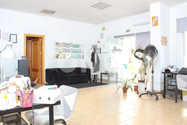 Loja para Venda em Carregado e Cadafais Foto 12