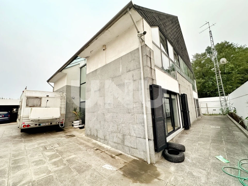 Moradia T6 para Venda em Aveleda Foto 28