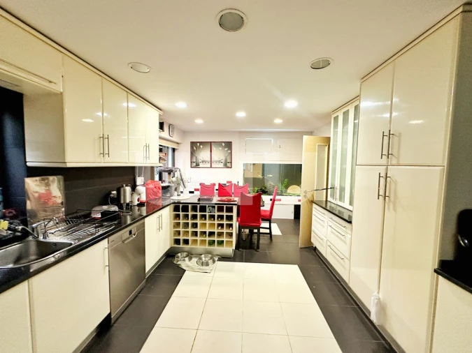 Moradia T6 para Venda em Aveleda Foto 11