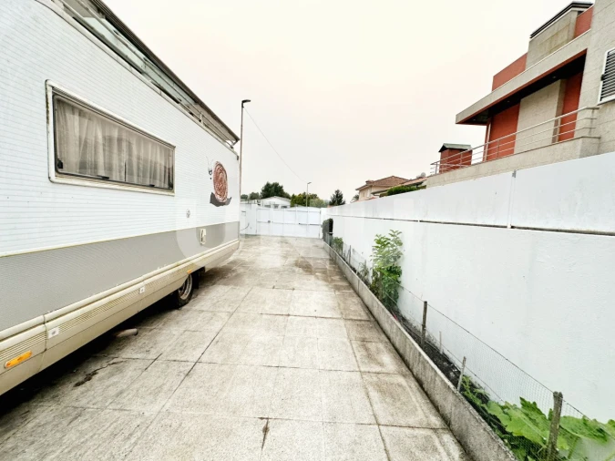 Moradia T6 para Venda em Aveleda Foto 32