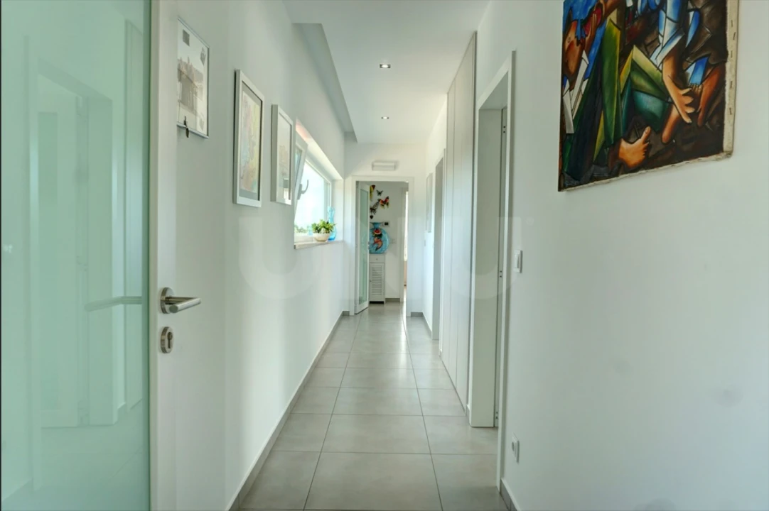 Moradia T3 para Venda em Barrio Foto 9