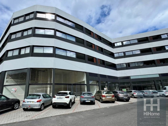 Loja para Venda em Machico Foto 2