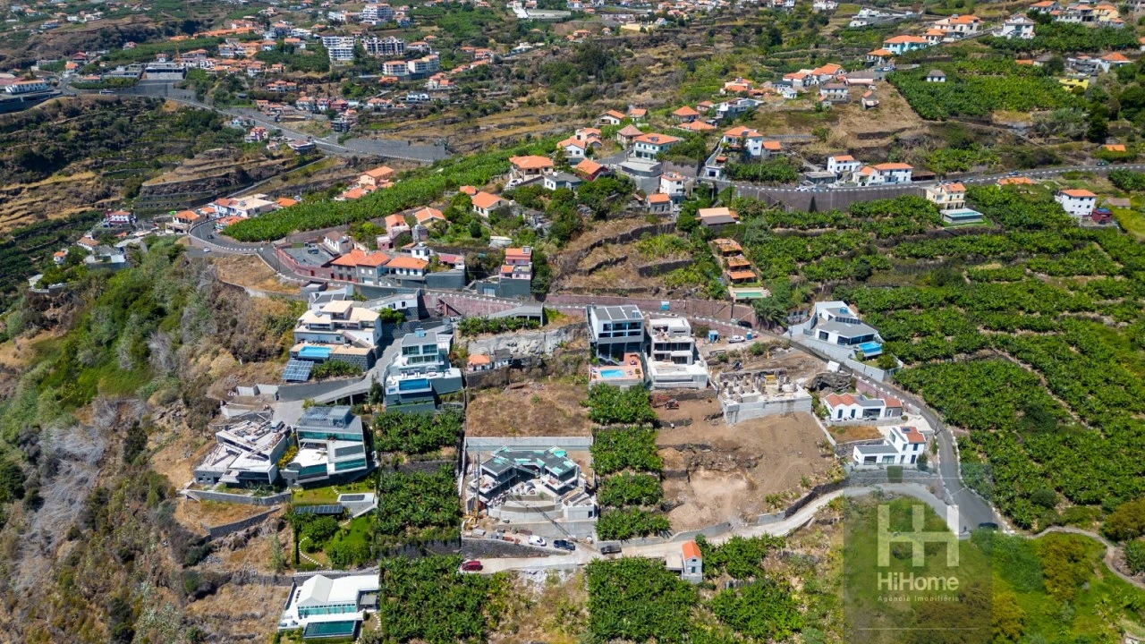 Moradia T3 para Venda em Calheta Foto 7