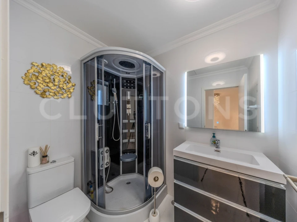 Apartamento T1 para Venda em Almancil Foto 16