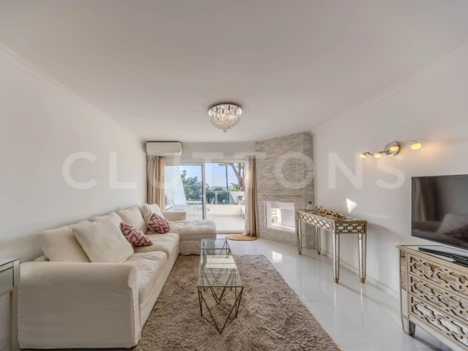 Apartamento T1 para Venda em Almancil Foto 4