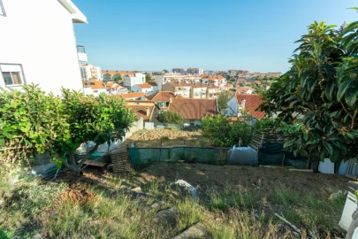 Terreno para Venda em Alverca do Ribatejo e Sobralinho