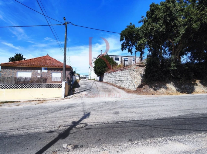 Armazém para Venda em Santo Antonio da Charneca Foto 3