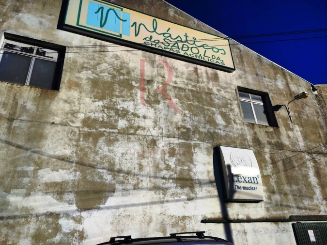 Armazém para Venda em Santo Antonio da Charneca Foto 13
