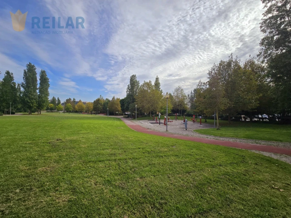 Loja para Venda em Vialonga Foto 18