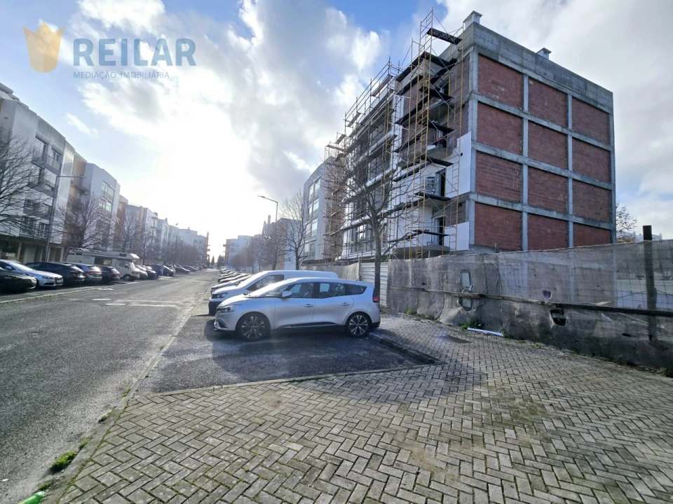 Loja para Venda em Vialonga Foto 9