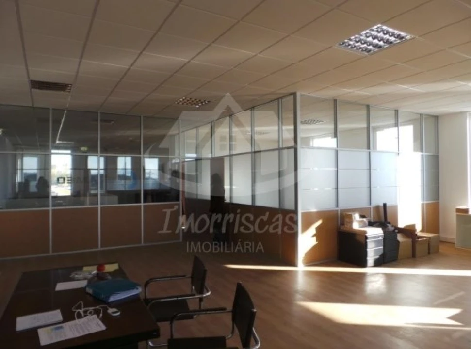 Armazém para Venda em Camarate, Unhos e Apelação Foto 6