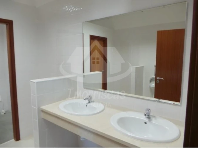 Armazém para Venda em Camarate, Unhos e Apelação Foto 9