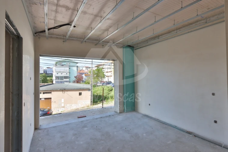 Moradia T4 para Venda em Santa Iria de Azoia, São João da Talha e Bobadela Foto 8