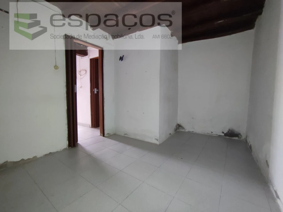 Moradia T2 para Venda em Ladoeiro Foto 3