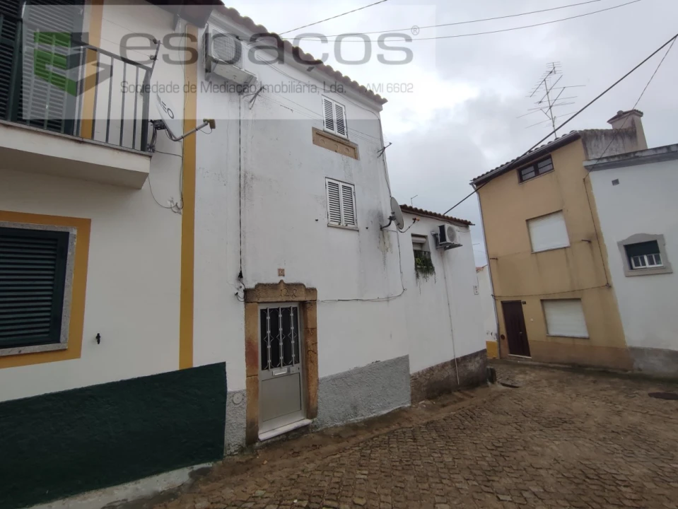 Moradia T2 para Venda em Ladoeiro Foto 2