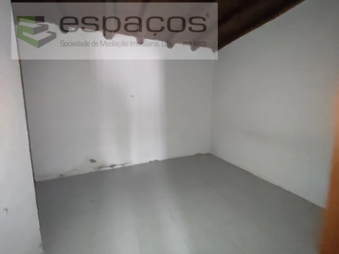 Moradia T2 para Venda em Ladoeiro Foto 7