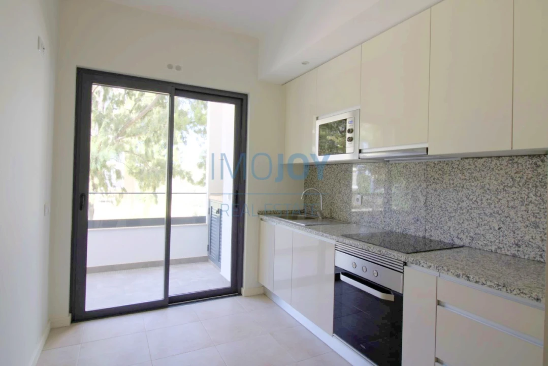 Apartamento T4 para Venda em Portimão Foto 7