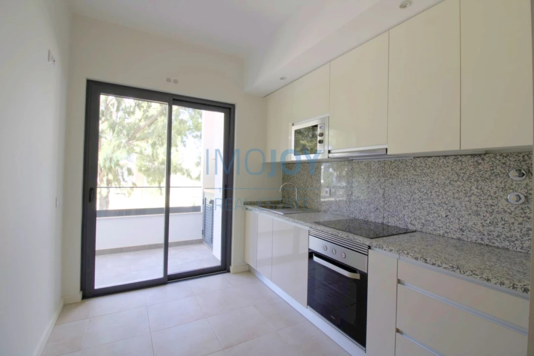 Apartamento T4 para Venda em Portimão Foto 10