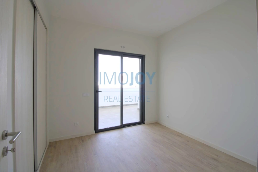 Apartamento T4 para Venda em Portimão Foto 19