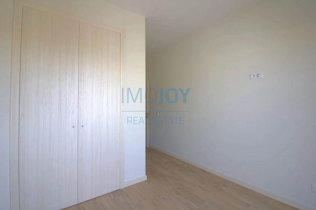 Apartamento T4 para Venda em Portimão Foto 22