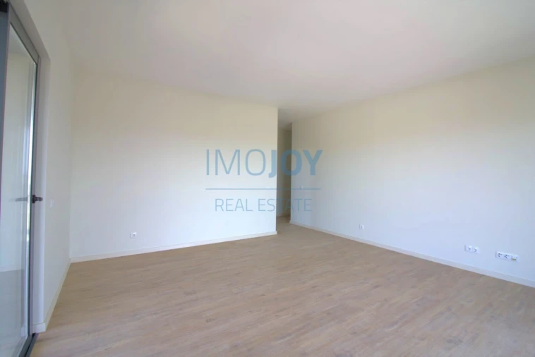 Apartamento T4 para Venda em Portimão Foto 4