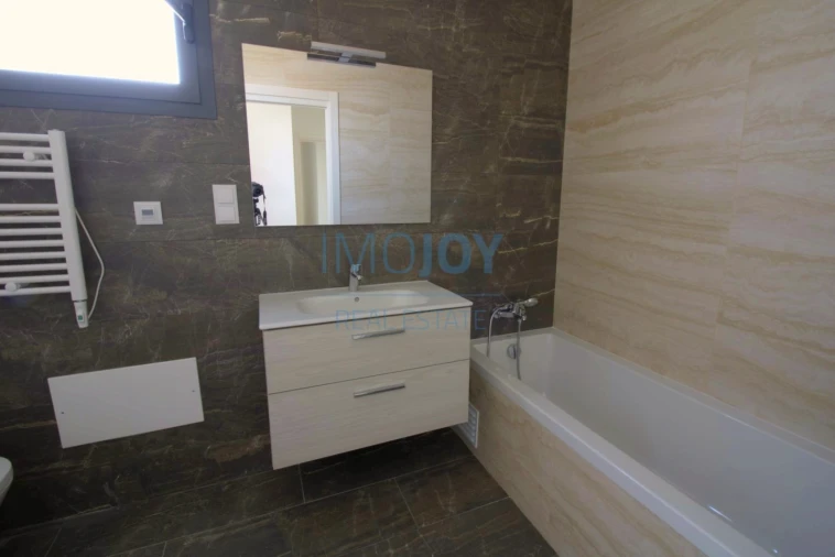 Apartamento T4 para Venda em Portimão Foto 16