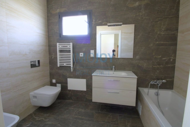 Apartamento T4 para Venda em Portimão Foto 18