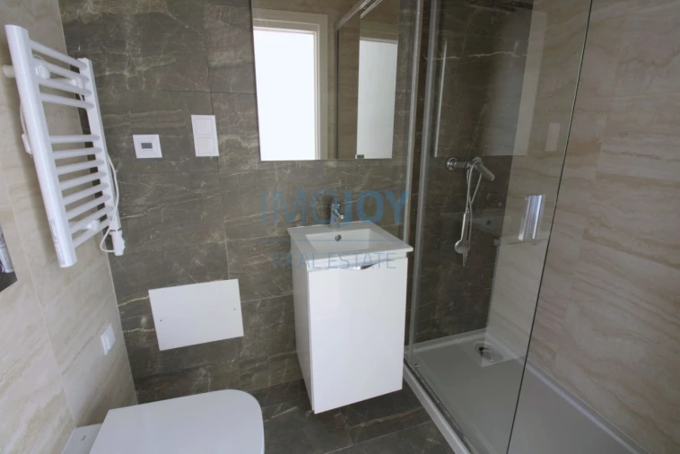 Apartamento T4 para Venda em Portimão Foto 31