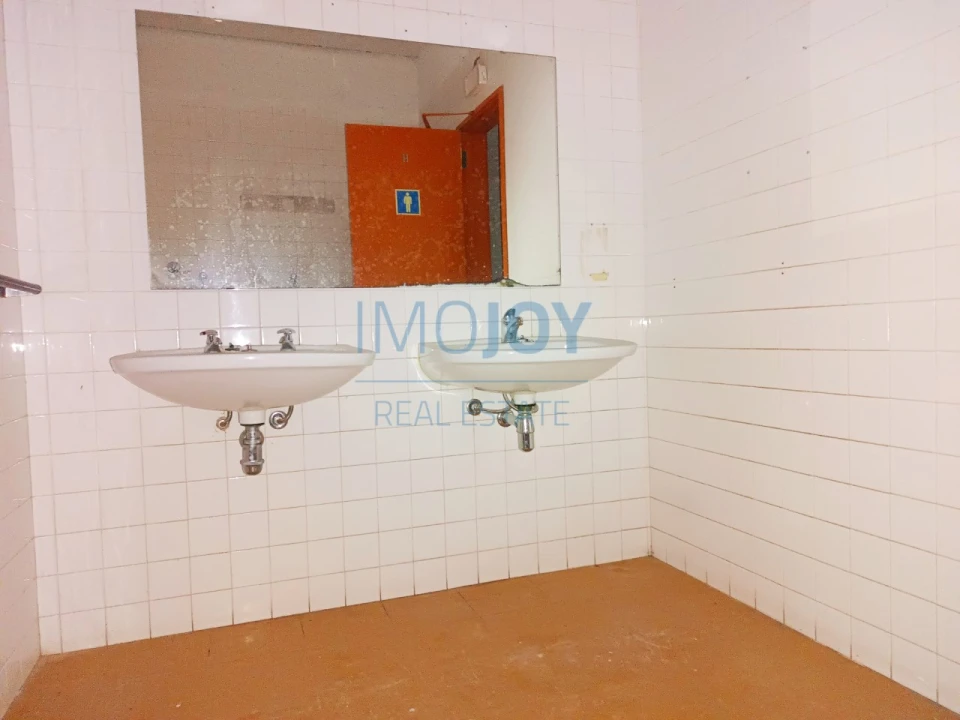 Loja para Venda em Vendas Novas Foto 37