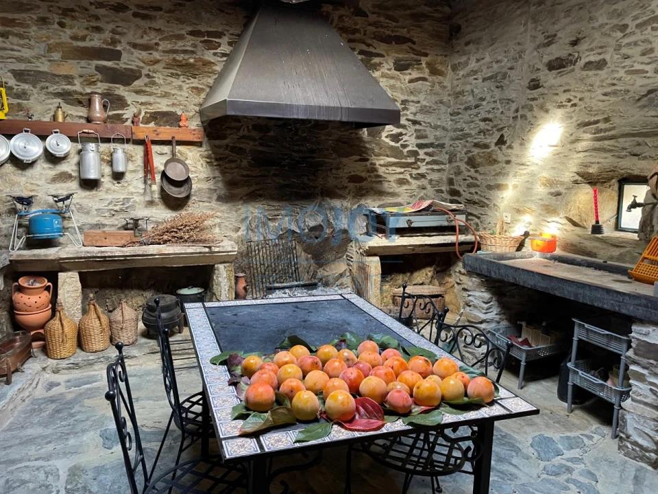 Quinta T4 para Venda em Vila Nova de Foz Côa Foto 14