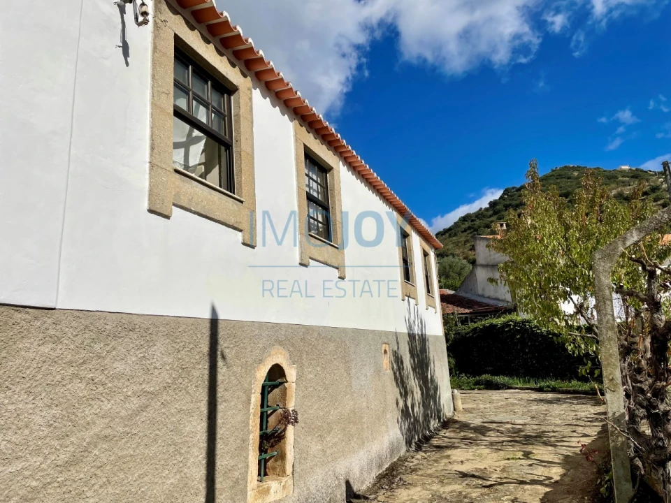 Quinta T4 para Venda em Vila Nova de Foz Côa Foto 32