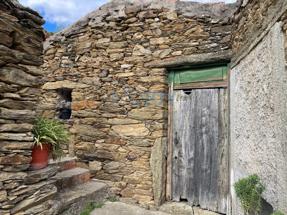 Quinta T4 para Venda em Vila Nova de Foz Côa Foto 39