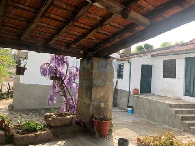 Quinta T4 para Venda em Vila Nova de Foz Côa Foto 35