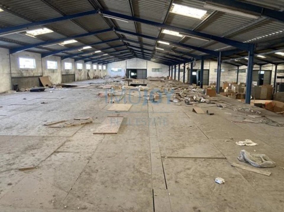 Armazém para Venda em Queluz e Belas Foto 3