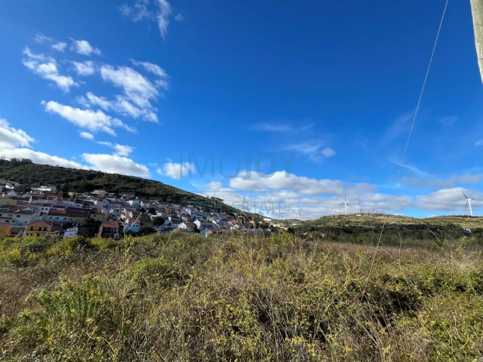 Terreno para Venda em Fanhões Foto 2