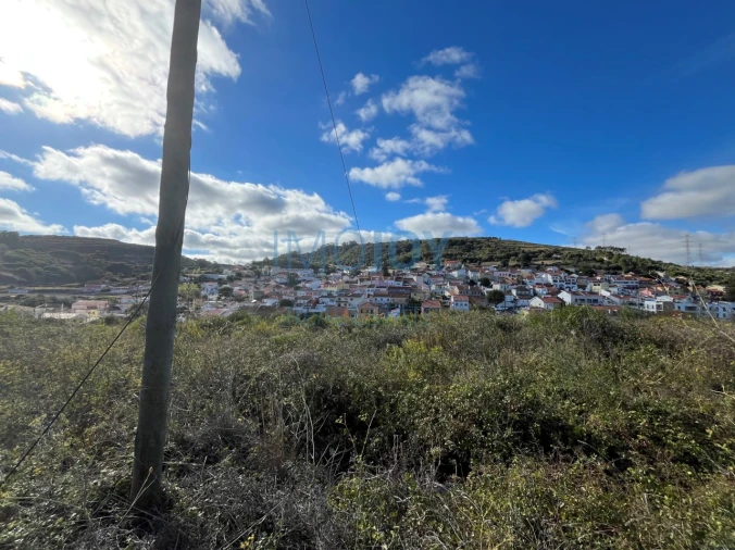 Terreno para Venda em Fanhões Foto 3