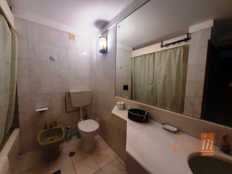 Apartamento T5 para Venda em A dos Cunhados e Maceira Foto 39