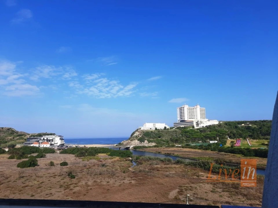 Apartamento T5 para Venda em A dos Cunhados e Maceira Foto 1