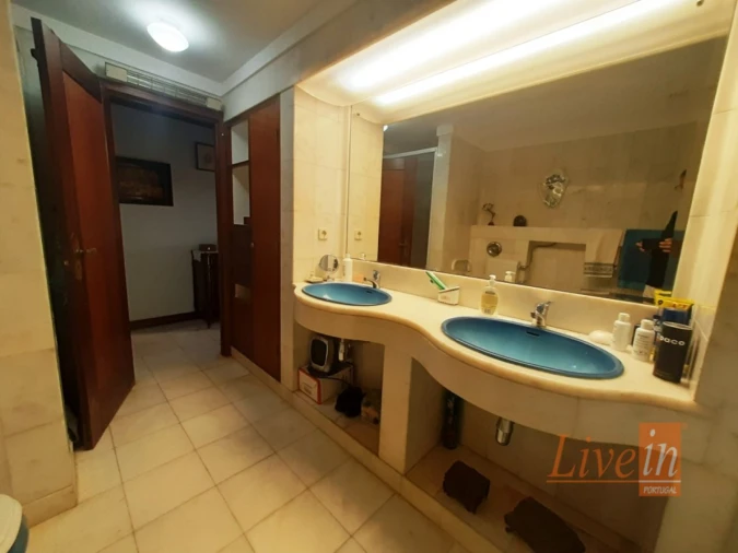 Apartamento T5 para Venda em A dos Cunhados e Maceira Foto 33