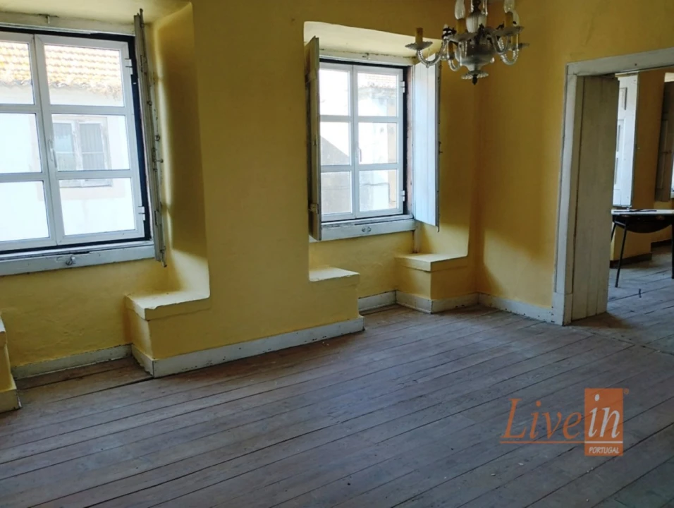 Moradia T10 para Venda em Santo Antão e São Julião do Tojal Foto 12