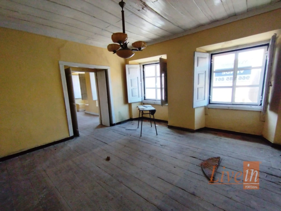 Moradia T10 para Venda em Santo Antão e São Julião do Tojal Foto 15