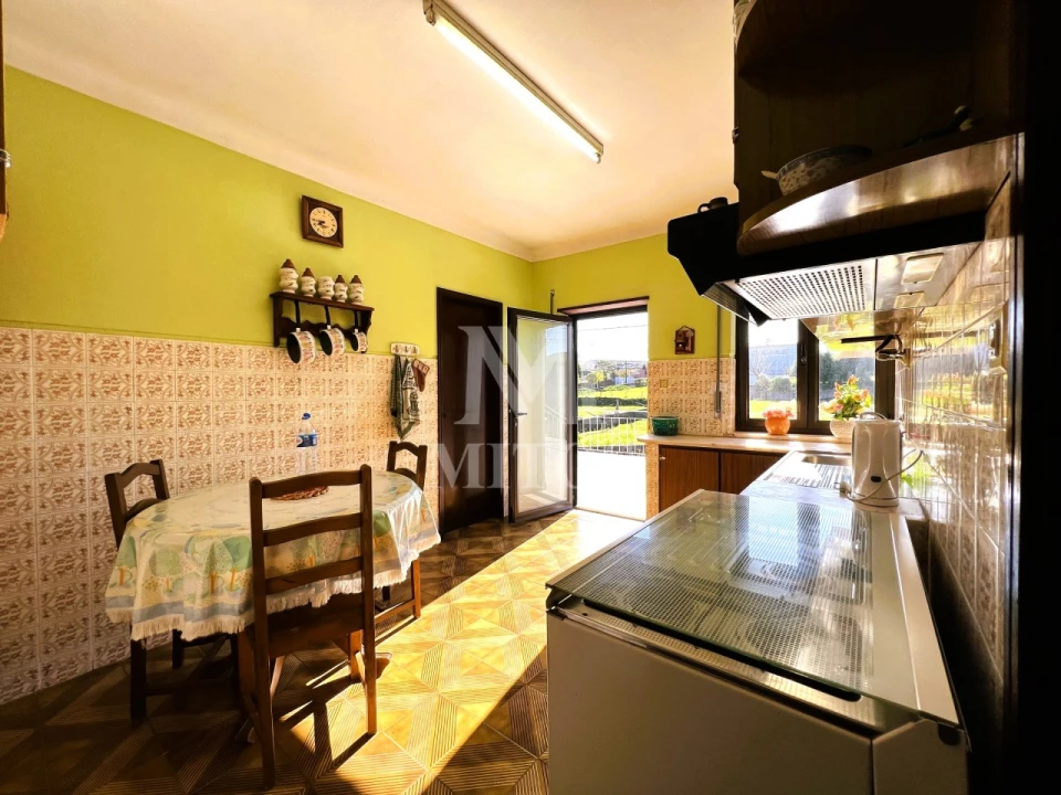 Moradia T4 para Venda em Forjães Foto 16