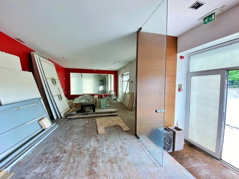 Loja para Arrendamento em Moreira Foto 3