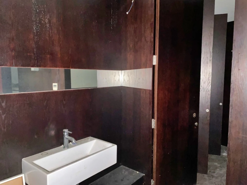 Loja para Arrendamento em Moreira Foto 12